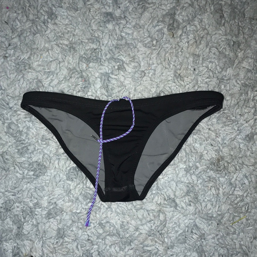 JOYLN size small black bali bottoms